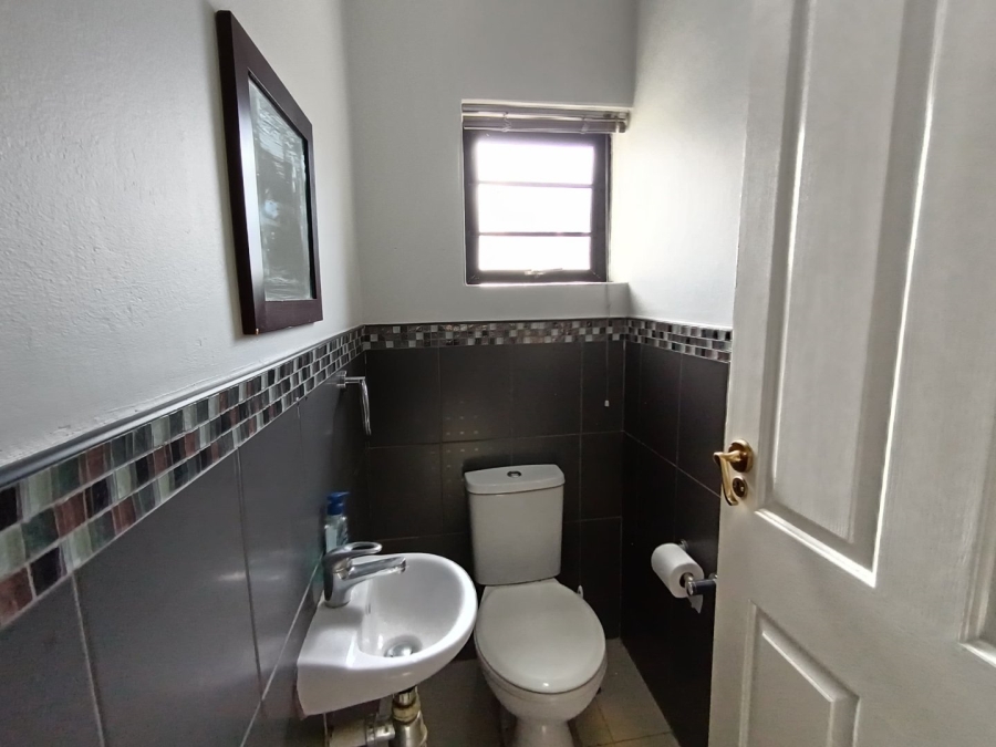  Bedroom Property for Sale in Newton Park Eastern Cape